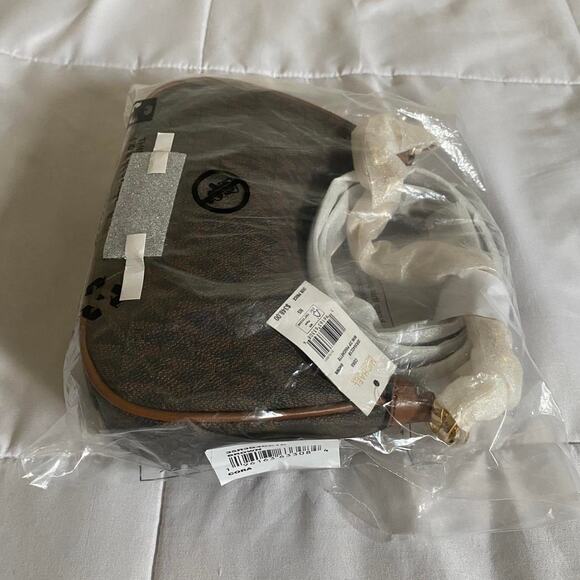 Michael Kors Cora brown mini zip pouchette bag - Picture 5 of 8